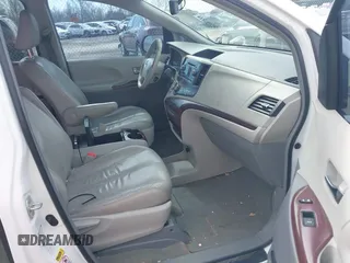 2011 Toyota Sienna XLE with VIN 5TDDK3DC3BS029395, listed as a IAAI auction lot 41715459 with 235,772 mi miles. Bid and sale history available at carsss.com. Image 5.