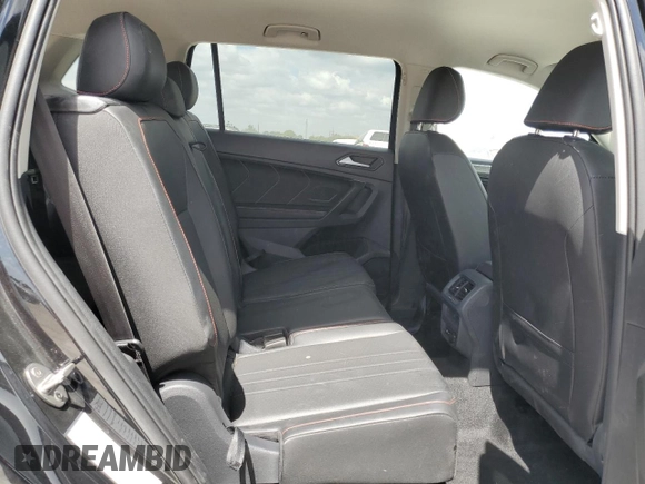 2024 Volkswagen Tiguan Wolfsburg Edition z VIN 3VV6B7AX1RM213365, wystawiony jako Copart lot #53645825 z przebiegiem 4 189 mil mil oraz Nie do naprawy • Non repairable. Historia ofert i sprzedaży dostępna na DreamBid. Obrazek 11.