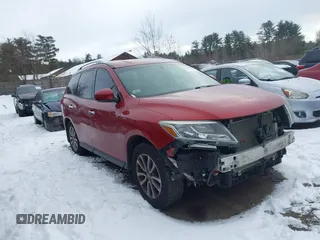 2014 Nissan Pathfinder Platinum with VIN 5N1AR2MM0EC688604, listed as a IAAI auction lot 41434433 with 131,142 mi miles and . Bid and sale history available at carsss.com. Image 1.