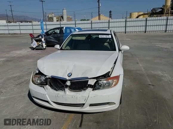 2007 BMW 3 Series 328i with VIN WBAVC53527FZ74813, listed as a Copart auction lot 62311675 with 159,332 mi miles and Salvage title. Bid and sale history available at DreamBid. Image 13.