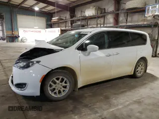 2020 Chrysler Pacifica Touring with VIN 2C4RC1FG7LR267106, listed as a Copart auction lot 58535025 with 137,330 mi miles and Salvage title. Bid and sale history available at DreamBid. Image 1.