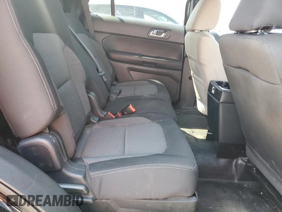 2017 Ford Police Interceptor Utility z VIN 1FM5K8AR3HGD06877, wystawiony jako Copart lot #61290825 z przebiegiem 111 299 mil mil oraz Czysty tytuł • Clean title. Historia ofert i sprzedaży dostępna na DreamBid. Obrazek 11.
