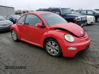 2003 Volkswagen New Beetle Coupe GLS with VIN 3VWCD21CX3M431112, listed as a Copart auction lot 81146714 with 114,492 mi miles and Salvage Title. Bid and sale history available at carsss.com. Image 4.