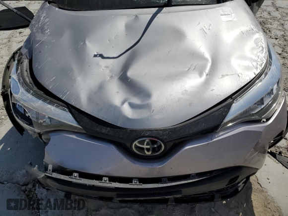 2020 Toyota C-HR LE with VIN JTNKHMBX5L1080523, listed as a Copart auction lot 50089455 with 96,411 mi miles and Non Repairable. Bid and sale history available at carsss.com. Image 12.