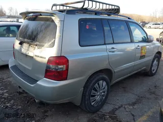 2004 Toyota Highlander with VIN JTEEP21A940020527, listed as a IAAI auction lot 41800369 with 259,592 mi miles. Bid and sale history available at carsss.com. Image 4.