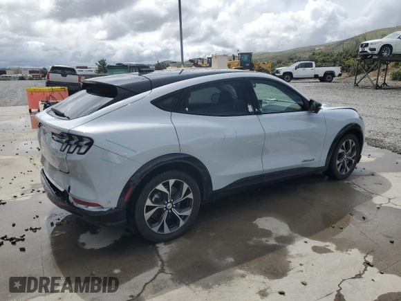2023 Ford Mustang Mach-E Premium с VIN 3FMTK3SU9PMA74030, выставлен на аукционе Copart как лот 56693125 с пробегом 54 094 миль миль и На запчасти • Non repairable. История ставок и продаж доступна на DreamBid. Изображение 3.