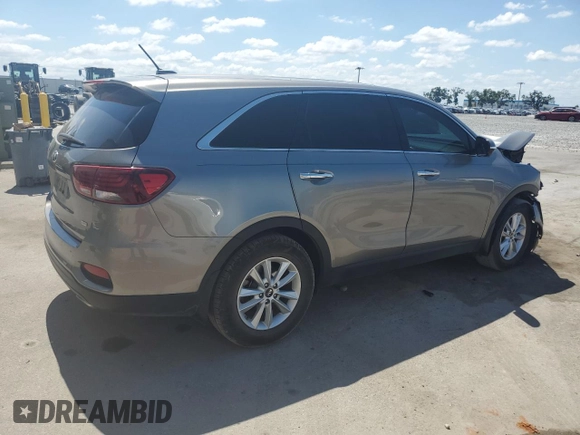 2019 Kia Sorento LX with VIN 5XYPG4A3XKG513733, listed as a Copart auction lot 53530915 with 172,370 mi miles and Non Repairable. Bid and sale history available at carsss.com. Image 3.