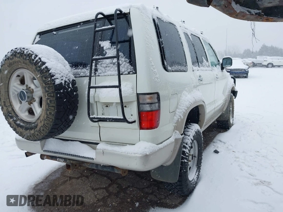 2001 Isuzu Trooper S with VIN JACDJ58X917J16544, listed as a IAAI auction lot 41258932 with 105,249 mi miles and . Bid and sale history available at DreamBid. Image 4.