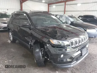 2024 Jeep Compass Latitude with VIN 3C4NJDBNXRT101453, listed as a IAAI auction lot 42016404 with 3,739 mi miles and . Bid and sale history available at carsss.com. Image 6.