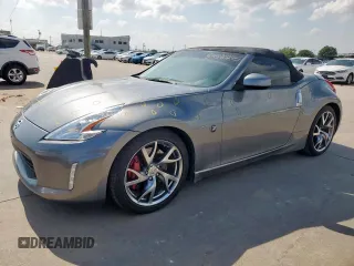 2015 Nissan 370Z Touring z VIN JN1AZ4FH3FM430382, wystawiony jako Copart lot #59587245 z przebiegiem 84 072 mil mil oraz Czysty tytuł • Clean title. Historia ofert i sprzedaży dostępna na DreamBid. Obrazek 1.