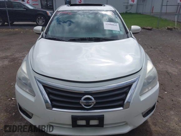 2015 Nissan Altima S with VIN 1N4AL3AP4FN860932, listed as a IAAI auction lot 42088842 with 138,119 mi miles and . Bid and sale history available at DreamBid. Image 12.