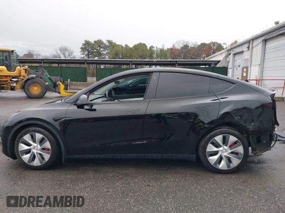 2022 Tesla Model Y Performance with VIN 7SAYGDEF7NF403701, listed as a IAAI auction lot 41961532 with 83,728 mi miles and . Bid and sale history available at DreamBid. Image 15.