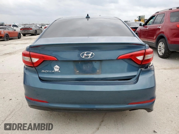 2015 Hyundai Sonata SE z VIN 5NPE24AF9FH218623, wystawiony jako Copart lot #54790085 z przebiegiem 73 208 mil mil oraz Szkoda całkowita • Salvage title. Historia ofert i sprzedaży dostępna na DreamBid. Obrazek 6.
