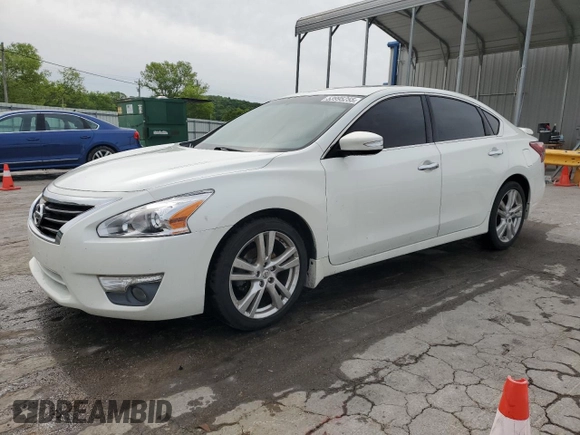 2013 Nissan Altima SV z VIN 1N4BL3AP8DN581923, wystawiony jako Copart lot #53995255 z przebiegiem 191 538 mil mil oraz Szkoda całkowita • Salvage title. Historia ofert i sprzedaży dostępna na DreamBid. Obrazek 1.