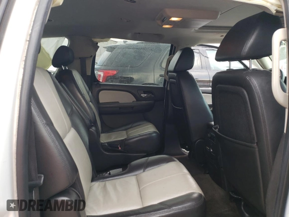 2008 Chevrolet Suburban LTZ with VIN 3GNFK16378G269056, listed as a Copart auction lot 69138044 with 329,083 mi miles and Non Repairable. Bid and sale history available at carsss.com. Image 11.