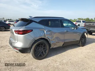 2023 Chevrolet Blazer LT z VIN 3GNKBJRS8PS204164, wystawiony jako Copart lot #56314825 z przebiegiem 26 679 mil mil oraz Szkoda całkowita • Salvage title. Historia ofert i sprzedaży dostępna na DreamBid. Obrazek 3.