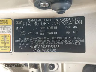 2008 Kia Rondo EX with VIN KNAFG526387162838, listed as a IAAI auction lot 41401947 with 187,062 mi miles. Bid and sale history available at carsss.com. Image 9.