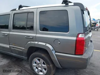 2007 Jeep Commander Limited with VIN 1J8HH58297C636318, listed as a IAAI auction lot 42105138 with 149,972 mi miles. Bid and sale history available at carsss.com. Image 14.