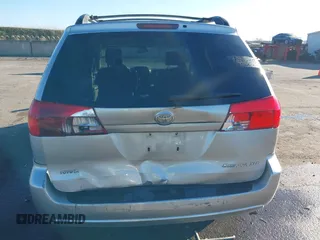 2004 Toyota Sienna XLE with VIN 5TDZA22C64S052274, listed as a IAAI auction lot 41279995 with 287,007 mi miles. Bid and sale history available at carsss.com. Image 6.