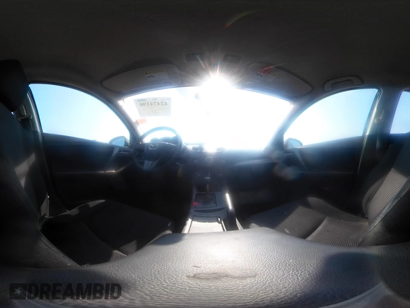2012 Mazda 3 i Touring с VIN JM1BL1V79C1525424, выставлен на аукционе IAAI как лот 42474190 с пробегом 208 608 миль миль и . История ставок и продаж доступна на DreamBid. Изображение 18.