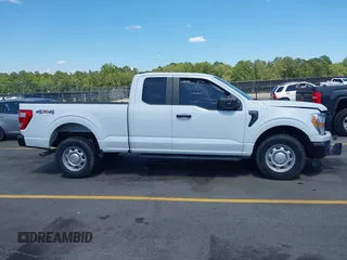 2022 Ford F-150 XL with VIN 1FTFX1E58NFB73477, listed as a IAAI auction lot 42313280 with 18,935 mi miles and . Bid and sale history available at DreamBid. Image 13.