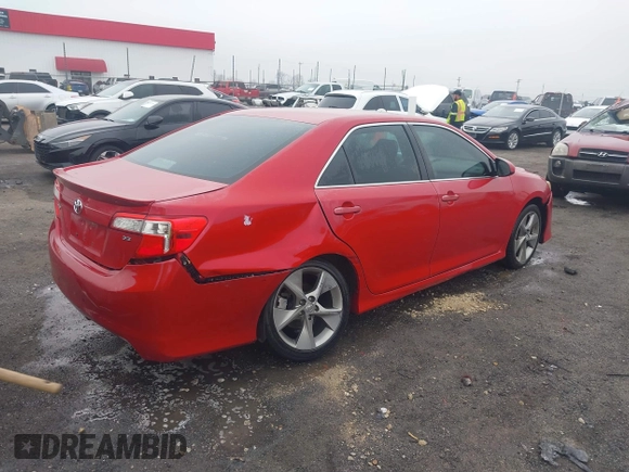 2014 Toyota Camry L with VIN 4T1BF1FK8EU842134, listed as a IAAI auction lot 41500515 with 147,156 mi miles. Bid and sale history available at carsss.com. Image 4.