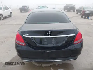 2018 Mercedes-Benz C 300 with VIN 55SWF4JB8JU234808, listed as a IAAI auction lot 41869594 with 220,883 mi miles and . Bid and sale history available at carsss.com. Image 16.
