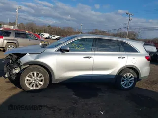 2020 Kia Sorento LX with VIN 5XYPGDA39LG648252, listed as a IAAI auction lot 41415625 with 56,330 mi miles. Bid and sale history available at carsss.com. Image 14.