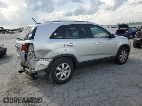 2013 Kia Sorento LX with VIN 5XYKT4A29DG370970, listed as a Copart auction lot 55015255 with 212,424 mi miles and Clean title. Bid and sale history available at DreamBid. Image 3.
