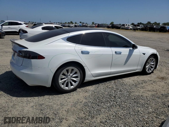 2018 Tesla Model S 75D with VIN 5YJSA1E29JF281143, listed as a Copart auction lot 54208145 with 132,722 mi miles and Salvage title. Bid and sale history available at DreamBid. Image 3.