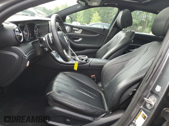 2017 Mercedes-Benz E 300 Luxury с VIN WDDZF4KB0HA194925, выставлен на аукционе Copart как лот 61732925 с пробегом 97 135 миль миль и Чистый • Clean title. История ставок и продаж доступна на DreamBid. Изображение 7.