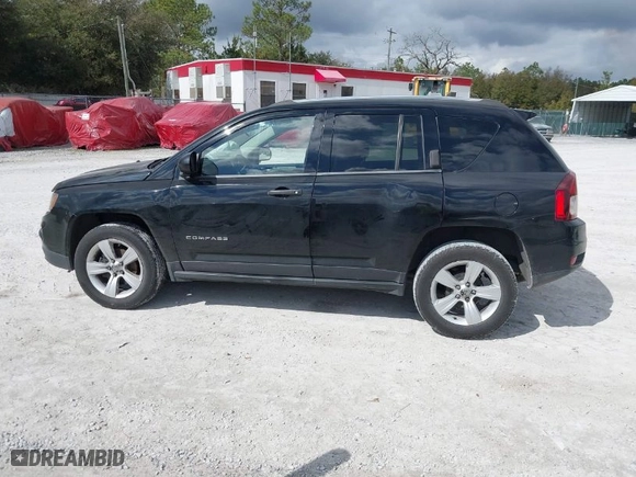 2014 Jeep Compass Sport with VIN 1C4NJCBB1ED722113, listed as a IAAI auction lot 41525045 with 106,502 mi miles. Bid and sale history available at carsss.com. Image 14.