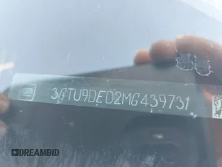 2021 GMC Sierra 1500 SLT z VIN 3GTU9DED2MG439731, wystawiony jako IAAI lot #42014277 z przebiegiem Nie podano mil oraz . Historia ofert i sprzedaży dostępna na DreamBid. Obrazek 9.