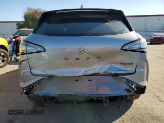 2022 Hyundai NEXO Limited z VIN KM8J84A69NU022985, wystawiony jako Copart lot #83439774 z przebiegiem 24 964 mil mil oraz Czysty tytuł • Clean title. Historia ofert i sprzedaży dostępna na DreamBid. Obrazek 6.