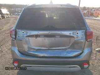 2020 Mitsubishi Outlander ES with VIN JA4AZ3A35LZ026074, listed as a IAAI auction lot 41294870 with 72,514 mi miles and . Bid and sale history available at DreamBid. Image 6.