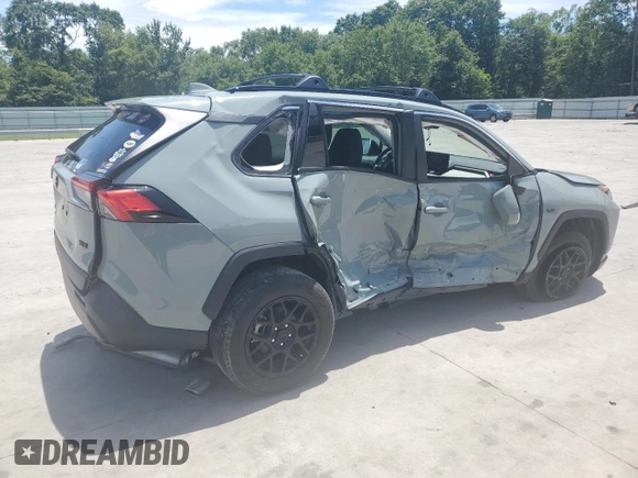 2020 Toyota RAV4 XLE with VIN 2T3W1RFV5LW058717, listed as a Copart auction lot 59592395 with 81,266 mi miles and Salvage title. Bid and sale history available at DreamBid. Image 3.