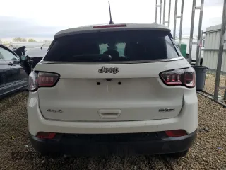 2023 Jeep Compass Latitude with VIN 3C4NJDBN7PT553339, listed as a Copart auction lot 51477725 with 42,539 mi miles and Salvage Title. Bid and sale history available at DreamBid. Image 6.