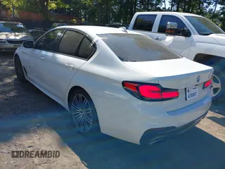 2019 BMW 5 Series 540i xDrive with VIN WBAJE7C52KWW14938, listed as a IAAI auction lot 40177765 with 57,722 mi miles and . Bid and sale history available at carsss.com. Image 3.
