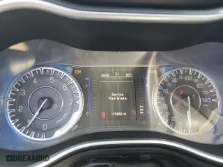 2015 Chrysler 200 Limited with VIN 1C3CCCAB1FN571003, listed as a Copart auction lot 54350865 with 175,860 mi miles and Clean Title. Bid and sale history available at carsss.com. Image 9.