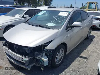 2017 Toyota Prius Plus z VIN JTDKARFPXH3057525, wystawiony jako IAAI lot #42356340 z przebiegiem 149 939 mil mil oraz . Historia ofert i sprzedaży dostępna na DreamBid. Obrazek 20.