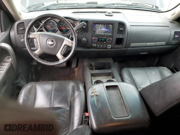 2011 Chevrolet Silverado 1500 LT with VIN 1GCRKSE39BZ147836, listed as a Copart auction lot 50490525 with 213,384 mi miles and Non Repairable. Bid and sale history available at carsss.com. Image 8.