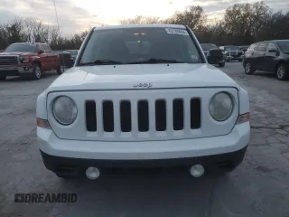 2011 Jeep Patriot Latitude with VIN 1J4NT1GA4BD285292, listed as a Copart auction lot 82780664 with 149,152 mi miles and Clean Title. Bid and sale history available at DreamBid. Image 5.