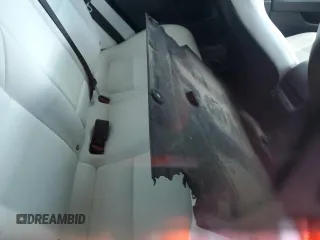 2018 Tesla Model 3 Long Range Battery z VIN 5YJ3E1EB3JF134664, wystawiony jako Copart lot #57288485 z przebiegiem Nie podano mil oraz Szkoda całkowita • Salvage title. Historia ofert i sprzedaży dostępna na DreamBid. Obrazek 10.