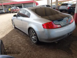 2006 Infiniti G35 with VIN JNKCV54E56M708441, listed as a IAAI auction lot 42045510 with 201,287 mi miles. Bid and sale history available at carsss.com. Image 3.