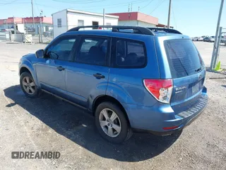 2010 Subaru Forester 2.5X with VIN JF2SH6BCXAH917740, listed as a IAAI auction lot 41979093 with 182,638 mi miles. Bid and sale history available at carsss.com. Image 3.