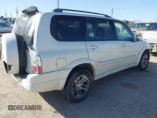 2005 Suzuki XL-7 LX with VIN JS3TX92V554106242, listed as a IAAI auction lot 41428710 with 204,513 mi miles. Bid and sale history available at carsss.com. Image 4.