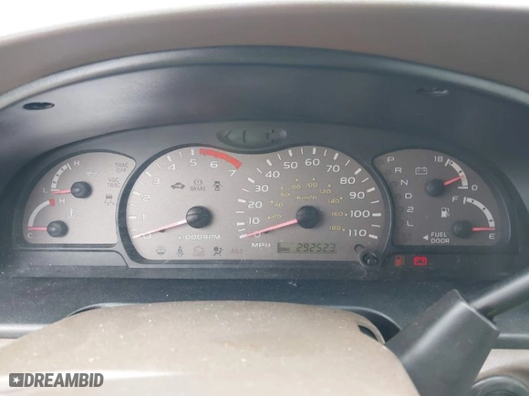 2004 Toyota Sequoia SR5 with VIN 5TDZT34A44S206332, listed as a IAAI auction lot 42028306 with 292,523 mi miles. Bid and sale history available at carsss.com. Image 7.