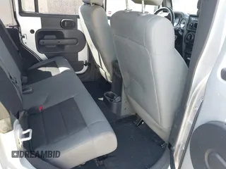 2008 Jeep Wrangler Unlimited X with VIN 1J4GA39168L592999, listed as a IAAI auction lot 42699909 with 158,128 mi miles and . Bid and sale history available at DreamBid. Image 8.