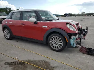 2015 MINI Hardtop 4 Door S z VIN WMWXU3C54F2B57314, wystawiony jako Copart lot #56327705 z przebiegiem 89 986 mil mil oraz Szkody całkowita. Historia ofert i sprzedaży dostępna na DreamBid. Obrazek 4.