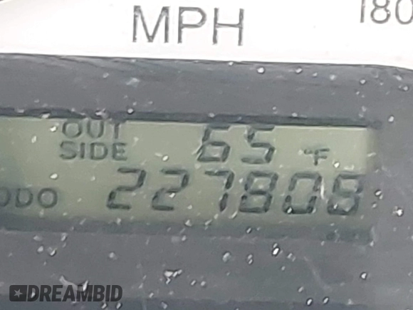 2003 Toyota Corolla CE with VIN 2T1BR32E13C038971, listed as a IAAI auction lot 42027458 with 227,808 mi miles and . Bid and sale history available at DreamBid. Image 15.
